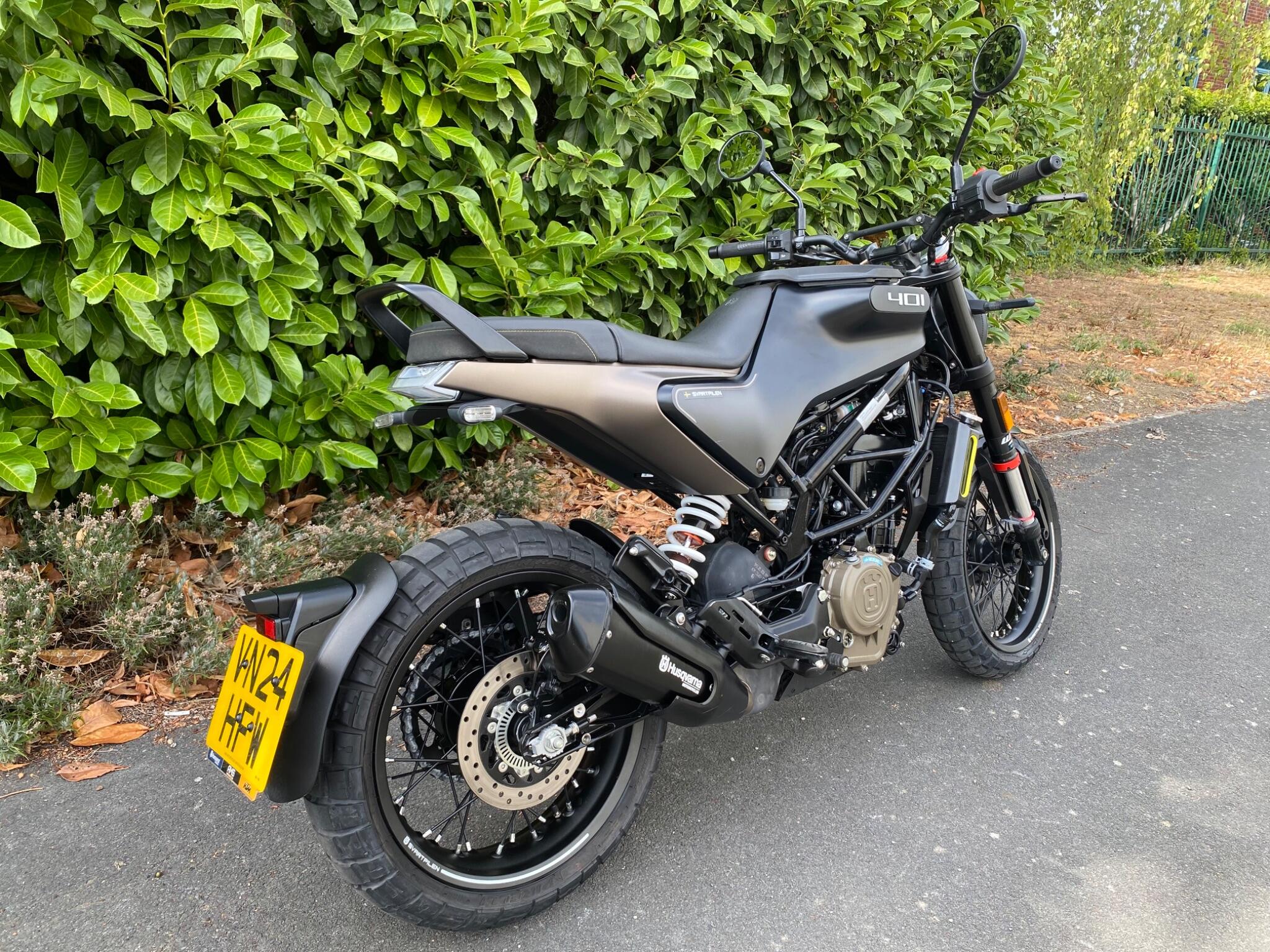 2024 24 Reg Husqvarna Svartpilen 401